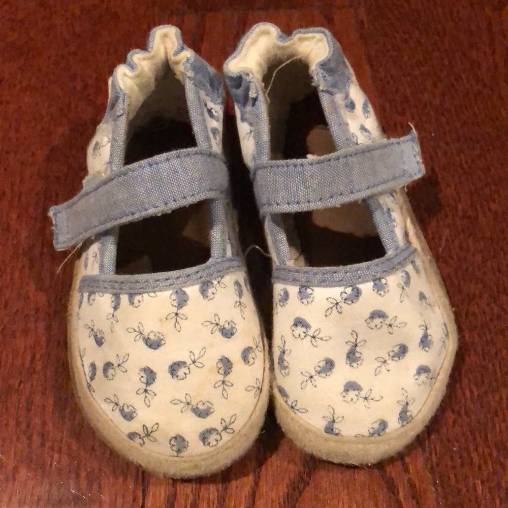 Baby shoes